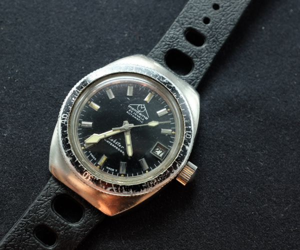 Mondaine Lobster diver 200m automatic